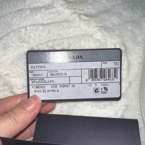 Prada cleo triangle shoulder bag - Picture 8 of 9